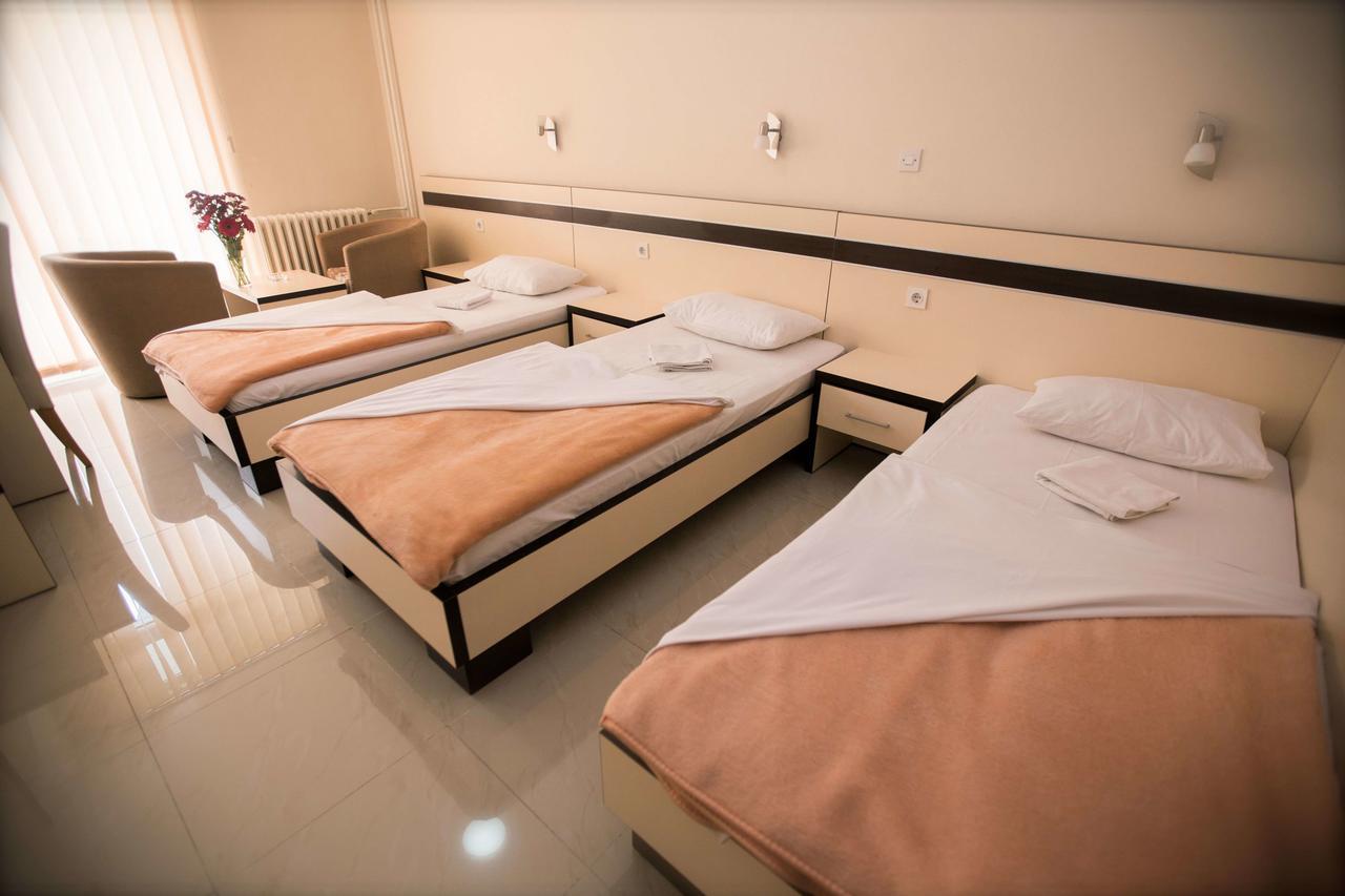 Hotel Zelengora Foca Bagian luar foto