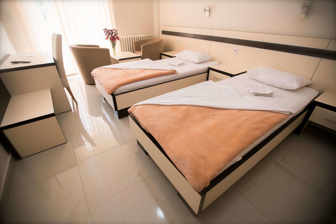 Hotel Zelengora Foca Bagian luar foto